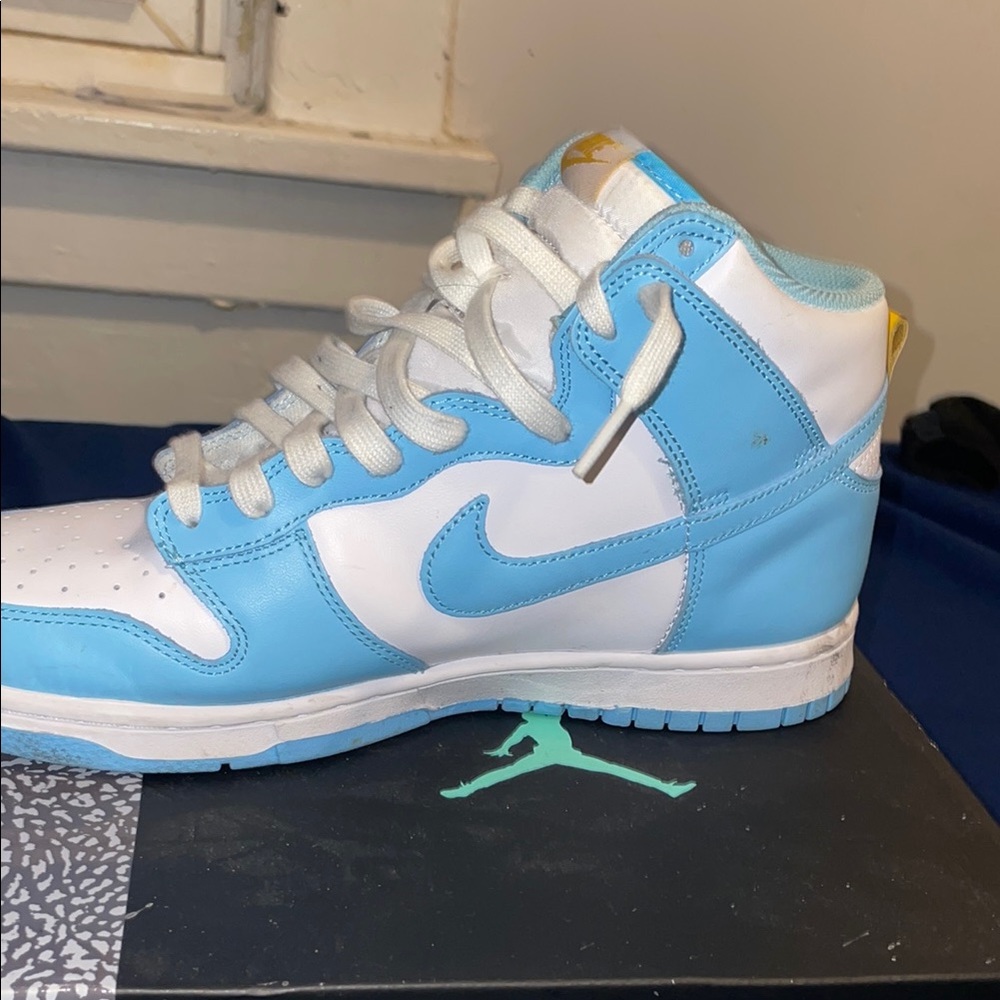 Nike High-Top Sneakers in Light Blue and White